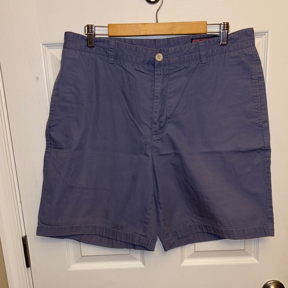 Men's vineyard vines shorts size 36